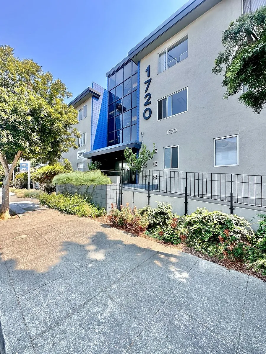 Building Photo - The Chase Apartment Homes