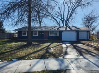 1210 N Dwiggins Ct, Griffith, IN 46319