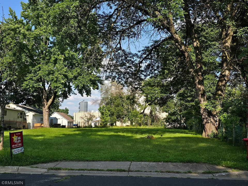 1st image of 1915 Eddy St