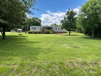 110 Luangthep Ln, Statesville, NC, 28625