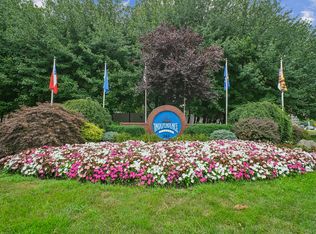 602 Rutledge Ct, Edgewater, NJ 07020