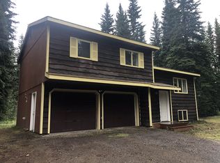 2541 Clydesdale Dr, North Pole, AK 99705