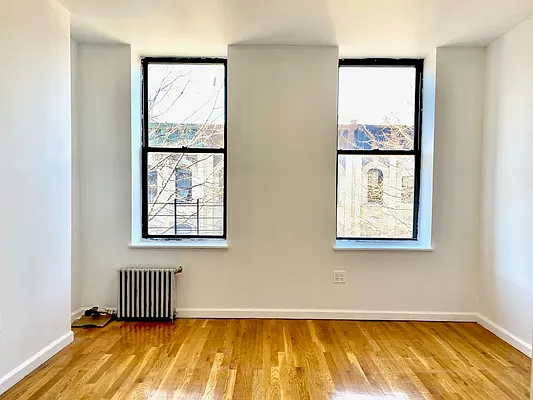 Rented by Parlor Real Estate Corp | media 17