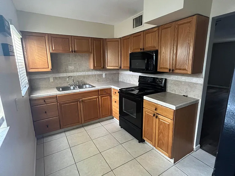 6142 1st Ave S #D — Photo 4