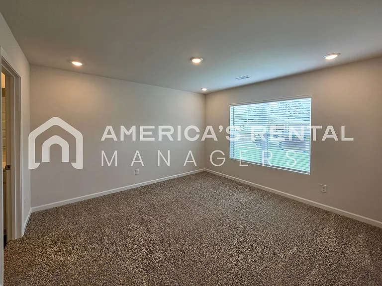 124 Jonboy Ave — Photo 8