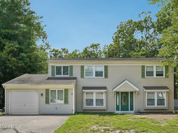 160 Stowe Street, Toms River, NJ 08753