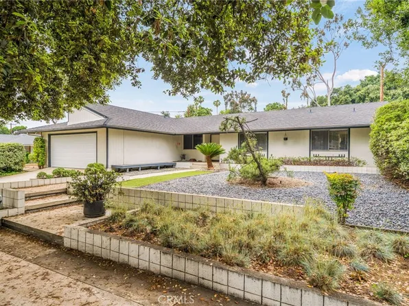 3921 Shelter Grove Dr, Claremont, CA 91711