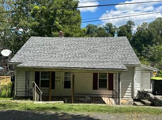 550 Monroe Ave, Pulaski, VA 24301