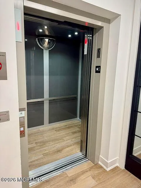 2 bed, 1249 sqft, $3,100 — Photo 4