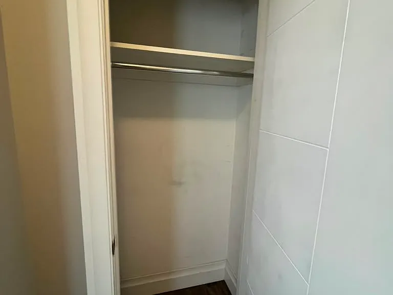 105 N Grove St #22E — Photo 3