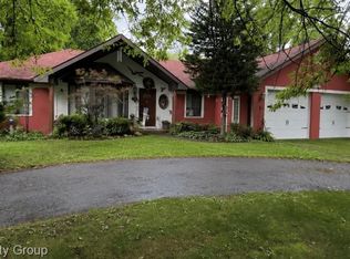 16435 Millar Rd, Clinton Township, MI 48036