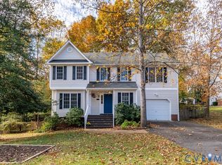 1918 Castle Glen Dr, North Chesterfield, VA 23236