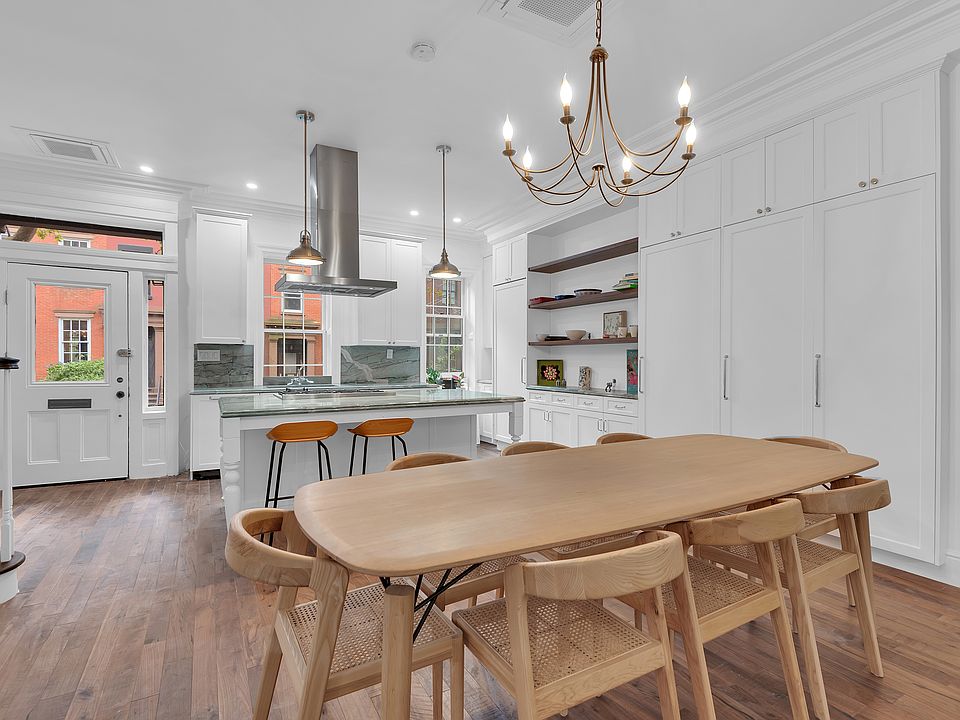 1st image of 63 Joralemon St Floor 1