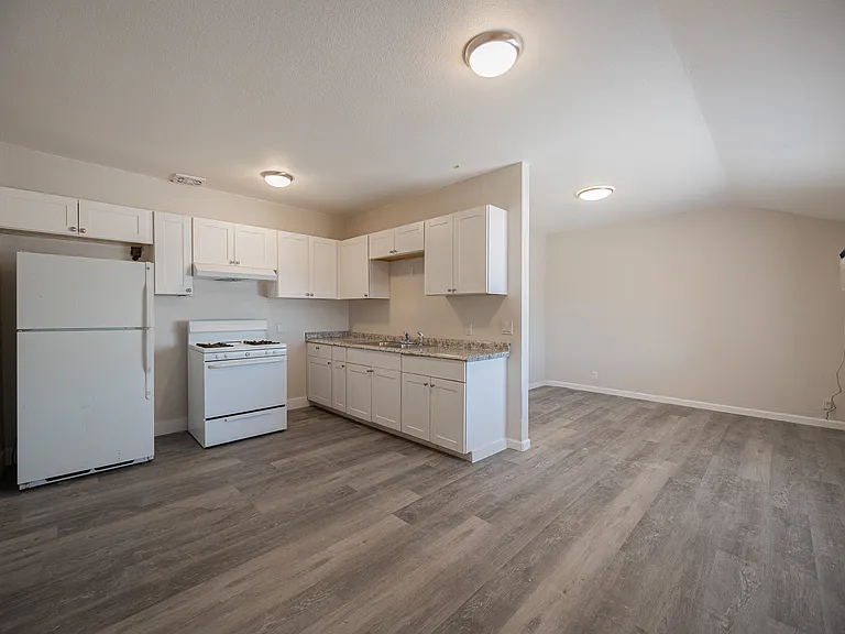 864 E Chandler Blvd, Chandler Az — Photo 8