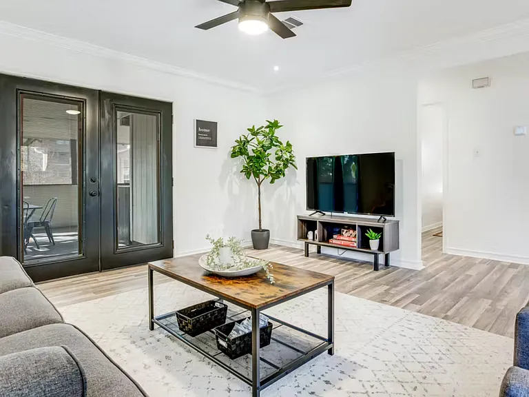 2902 Donnell Dr — Photo 11