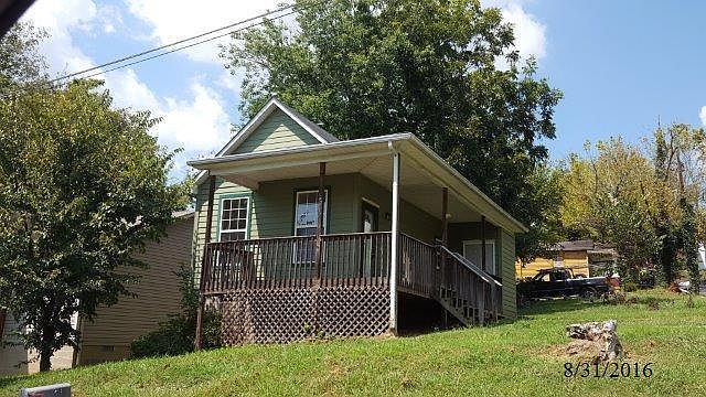 1st image of 2617 NE Nichols Ave