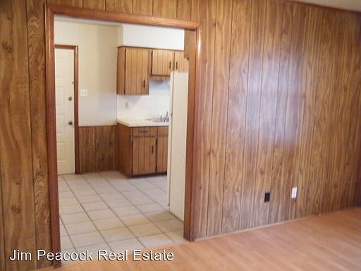 4th image of 408 Cherrie Ave