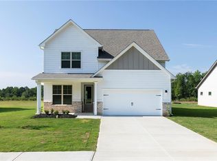 33 Cantrell Ct, Dallas, GA 30157