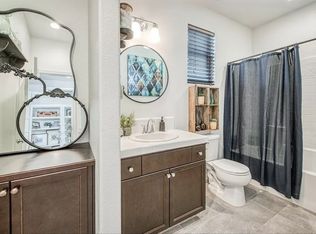 6180 W Dupont Dr, Fresno, CA 93722