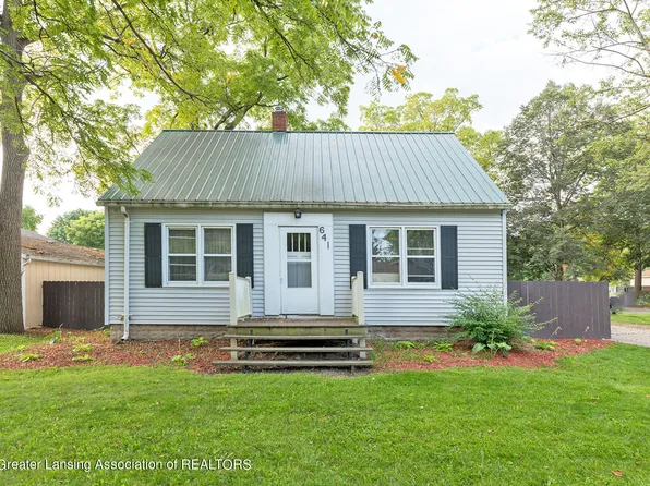641 W Columbia St, Mason, MI 48854