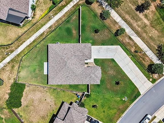 2nd image of 4812 Ensenada Ave