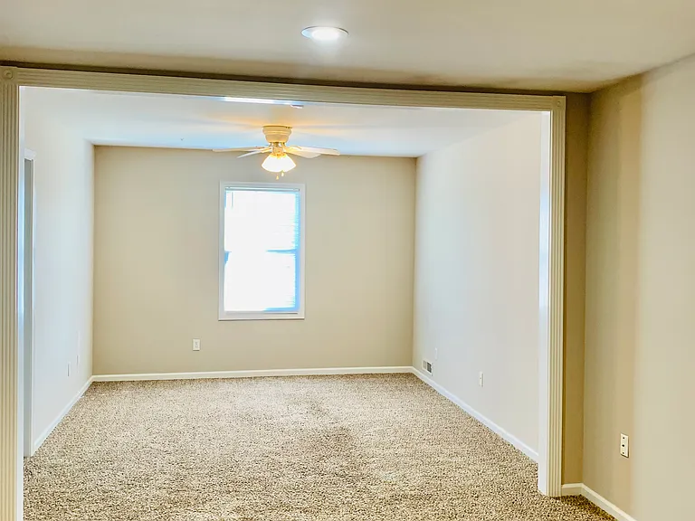 809 Steeplechase Way — Photo 17