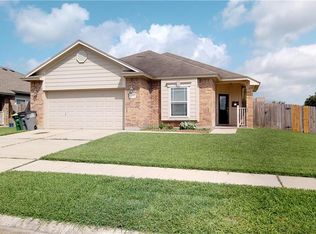 208 Sequoia Dr, Victoria, TX 77904