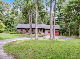 820 Sturges Rd, Fairfield, CT 06824