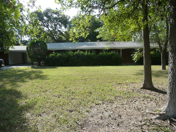 2112 N Interstate Highway 35