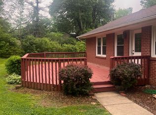 317 Village Dr, Elizabethtown, KY 42701
