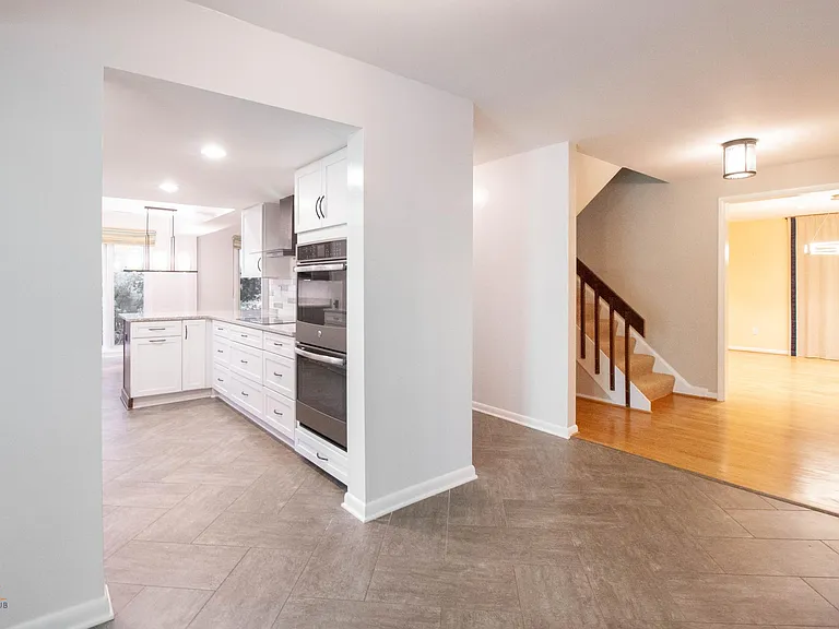 3503 Redwood Ct — Photo 3