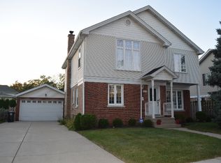 8424 Austin Ave, Morton Grove, IL 60053