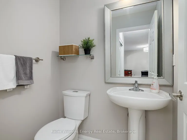 926 Burrows Gate — Photo 13