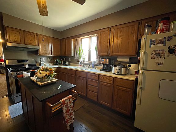 2nd image of 943 W 28th St #1