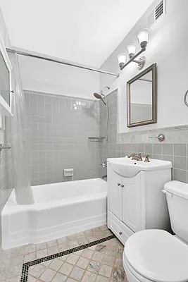 Rented by Compass | media 21