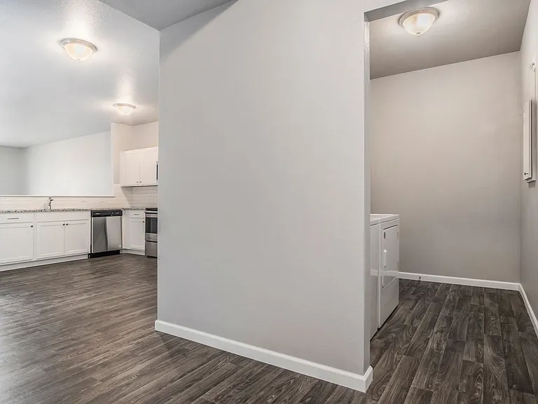 611 W Marion St #8 — Photo 13