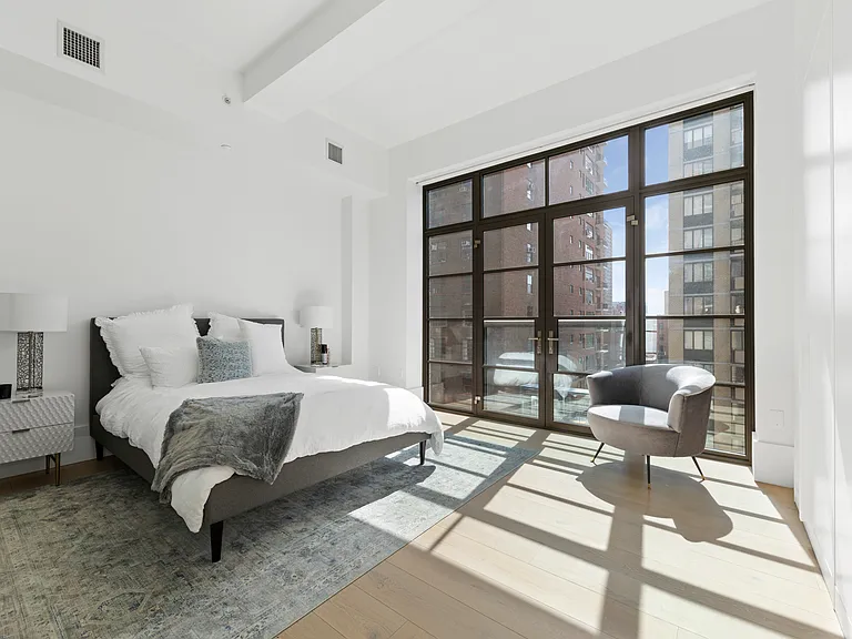 404 Park Ave S #7A — Photo 6