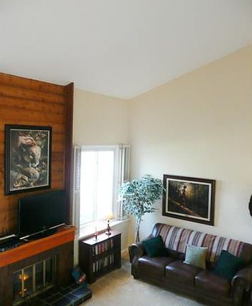 3rd image of 1707 Foxcreek Cir