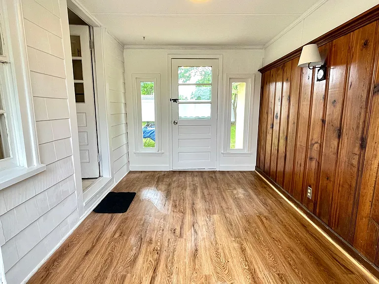 Mudroom/entryway, with access to the backyard