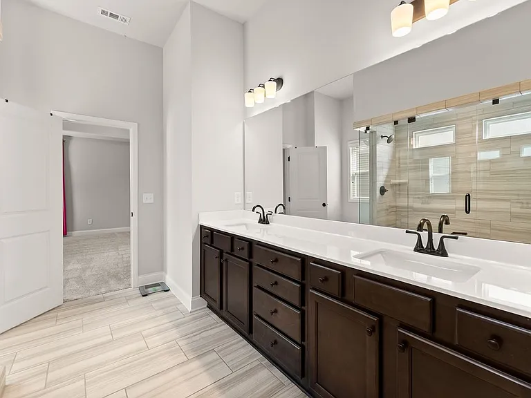 4656 Silver Oak Dr — Photo 29