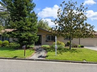 4 Sparrow Ct, Moraga, CA 94556