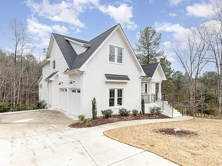 100 High Ridge Ln