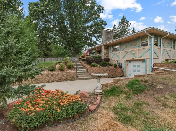 1933 Flandrau St N, Maplewood, MN 55109