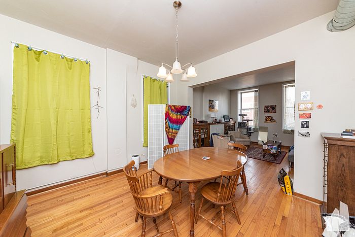 1st image of 1429 W Chicago Ave #2