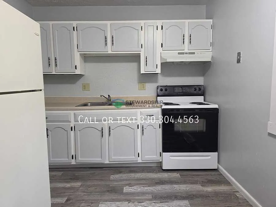 Building Photo - 519 Taff Cir #C