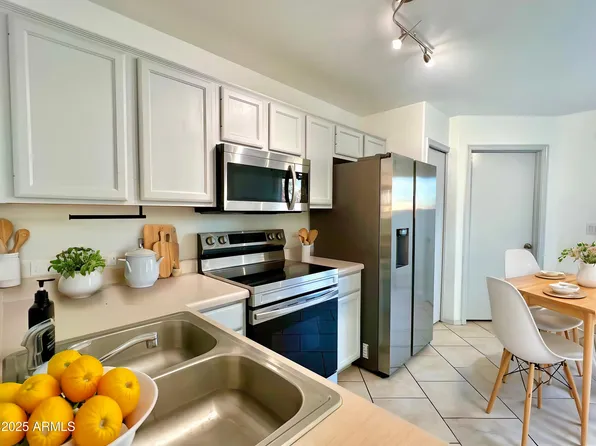 7801 N 44TH Drive #1180, Glendale, AZ 85301