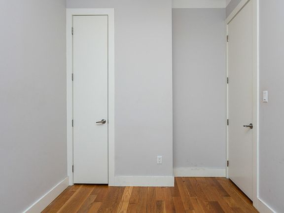 3rd image of 249 Jefferson Ave #2F