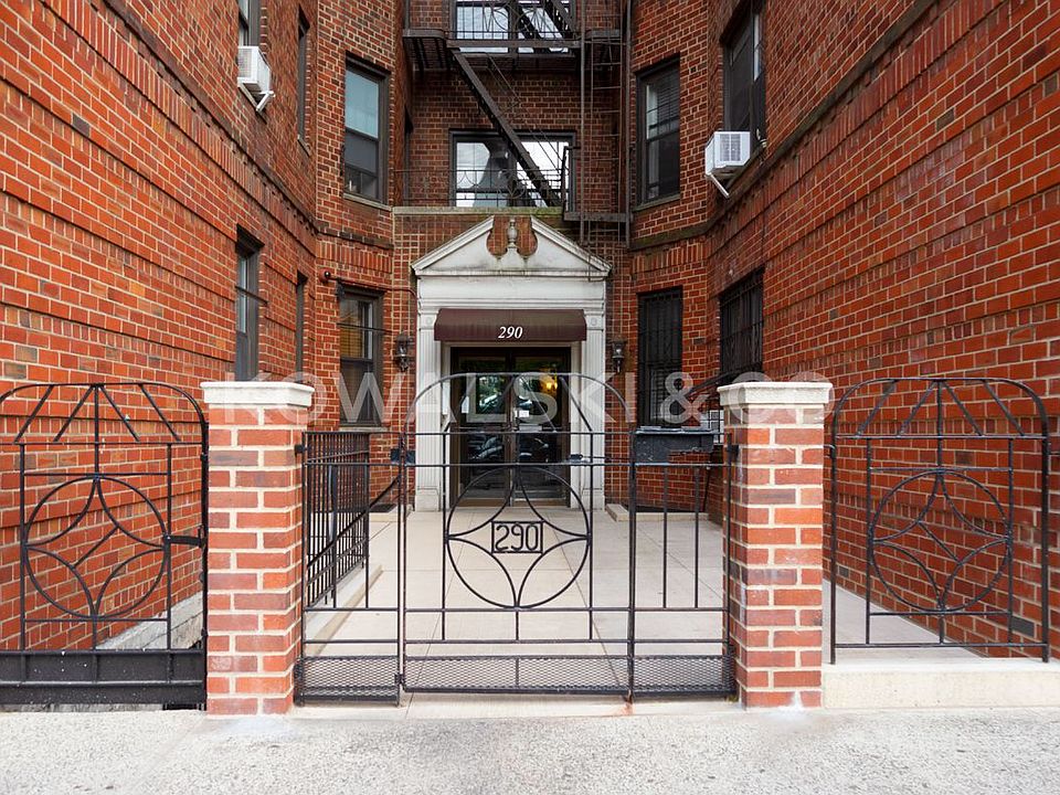 1st image of 290 6th Ave #2HH