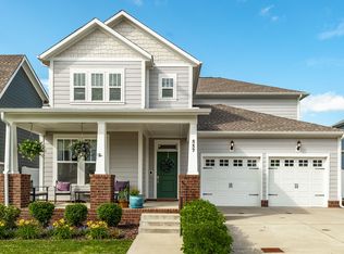 557 Nottingham Ave, Hendersonville, TN 37075