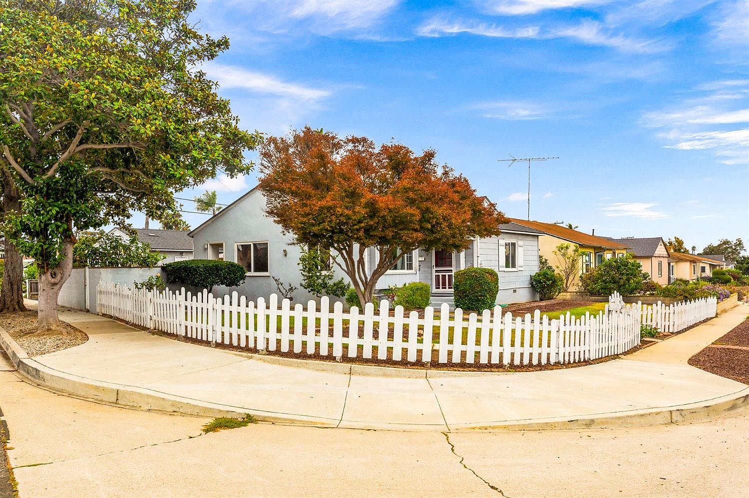 616 Lemon Grove Ave, Ventura, CA 93003 Zillow